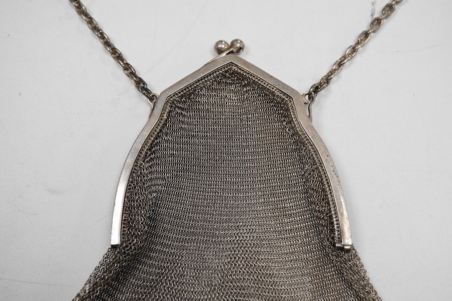 An early to mid 20th century Austrian 800 standard white metal mesh evening purse, with suspension chain, 3.9oz.